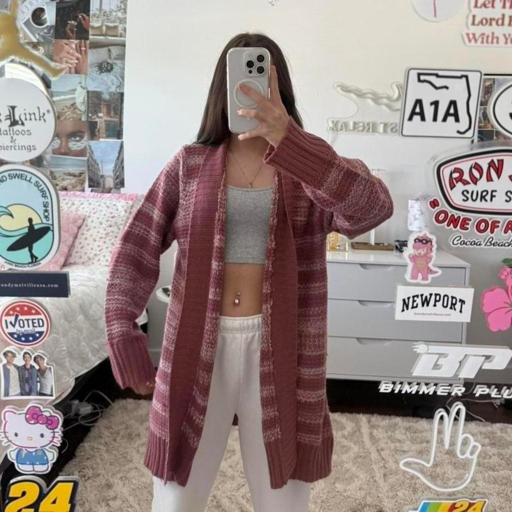 pink knitted cardigan